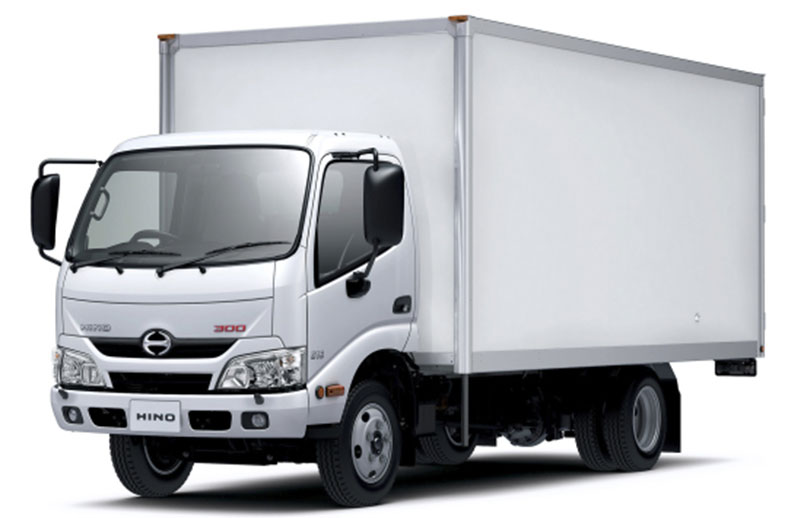 Xe tải HINO 300 thùng đông lạnh tải trọng 2,5 tấn đến 5 tấn